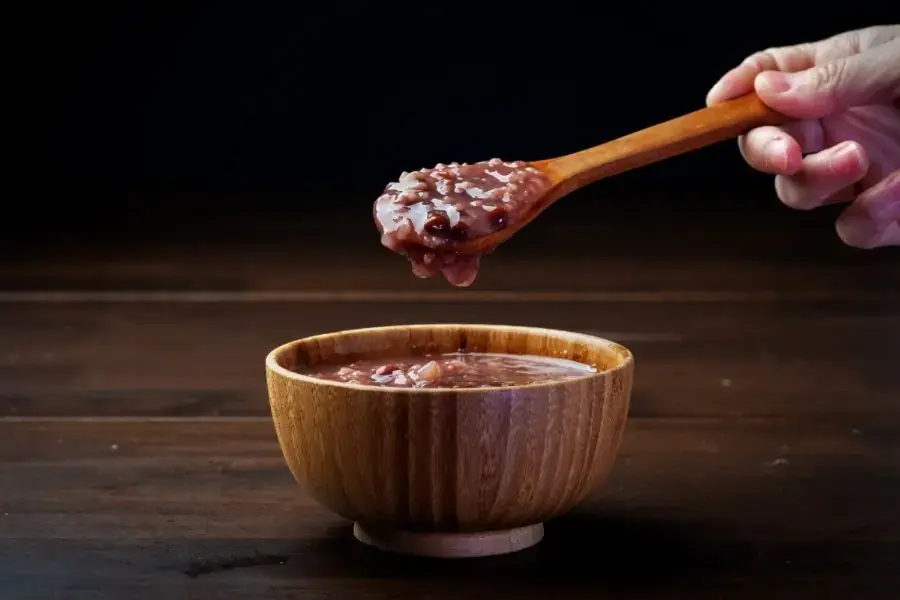 Món cháo đỗ đen thơm ngon và mềm mịn.