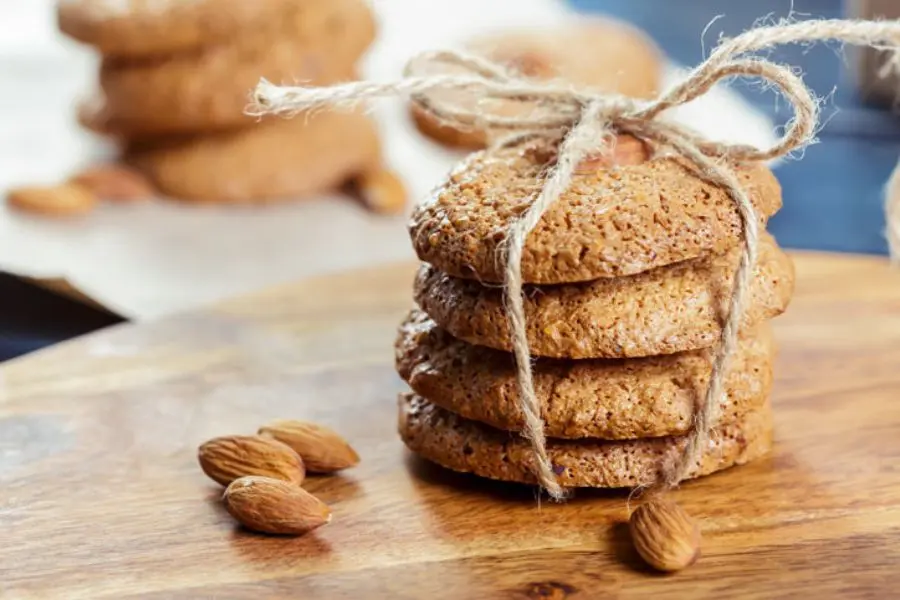 Bánh quy giàu tinh bột và calo giúp tăng cân hiệu quả.