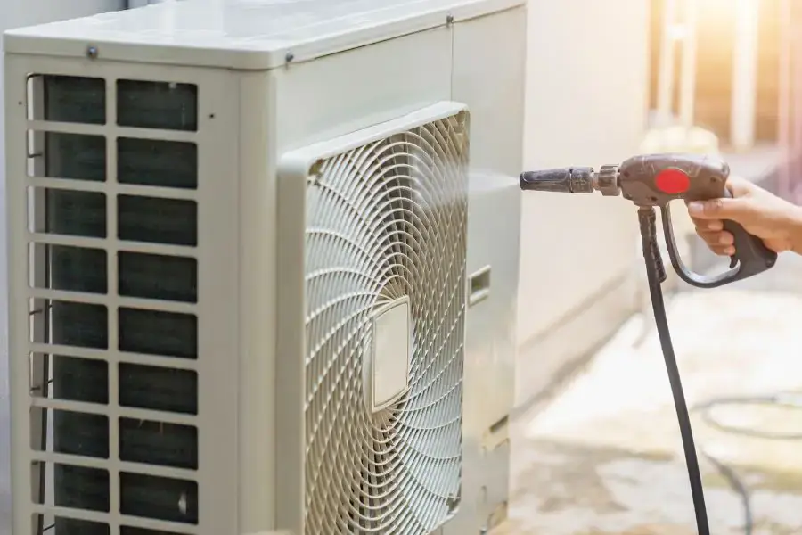 Vệ sinh dàn nóng điều hòa casstte