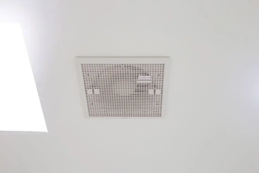 Miệng gió 2 lớp nan đôi có tính thẩm mỹ cao, bền lâu chắc chắn.