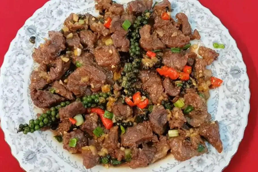 Món thịt bò kho tiêu thơm nức mũi