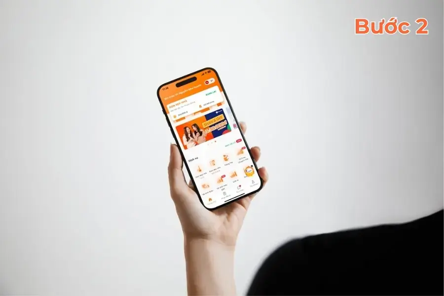 Chọn dịch vụ dọn dẹp nhà trên app.
