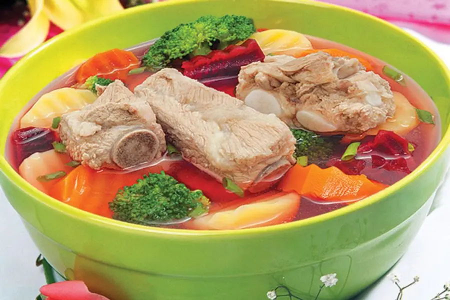 Canh lagim sườn heo – Món canh bổ dưỡng, ngọt thanh từ sườn heo và rau củ.
