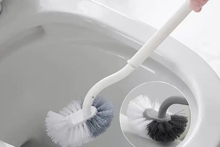 Bàn chải toilet chuyên dụng.