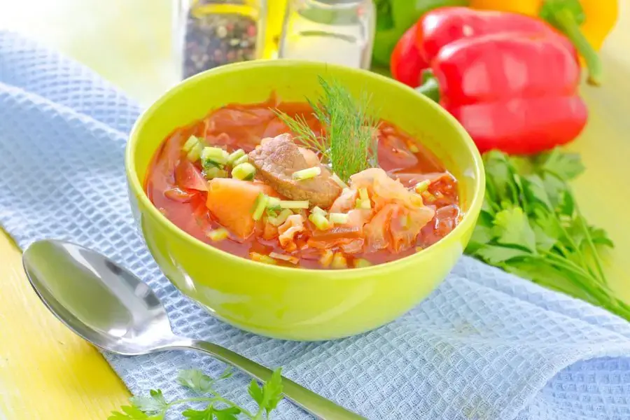 Các món canh ngon mùa hè bổ sung dinh dưỡng với món canh củ dền