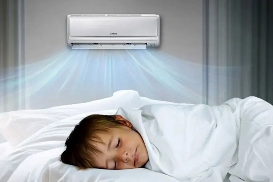 Tránh cho trẻ nằm ở luồng gió thổi