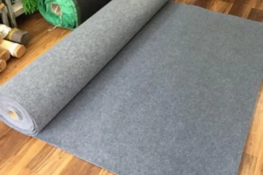 Thảm nỉ cuộn trải sàn