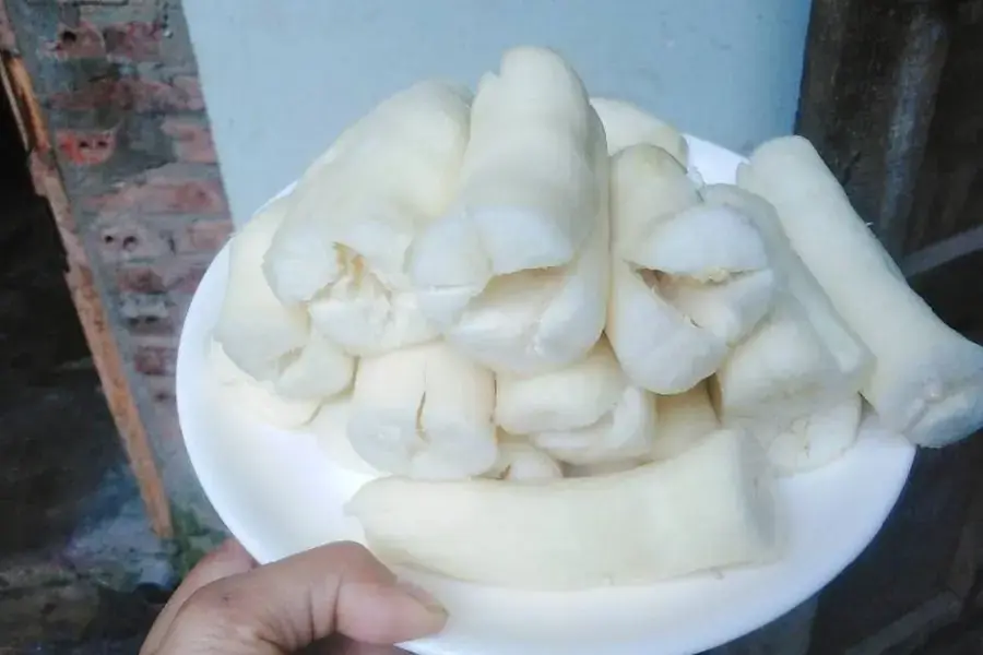 Sắn hấp bở bung và thơm ngon