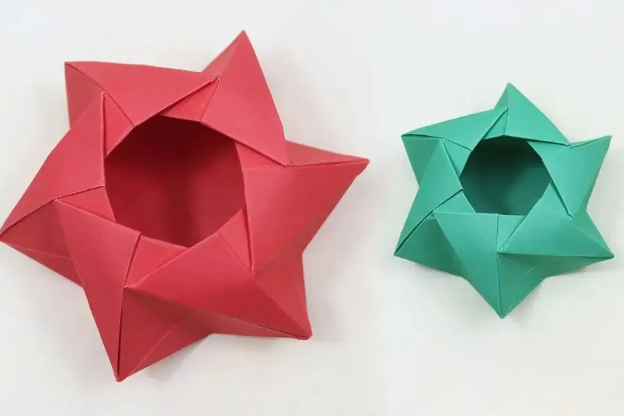 Thiết kế hộp giấy 6 cánh ngôi sao sang trọng.