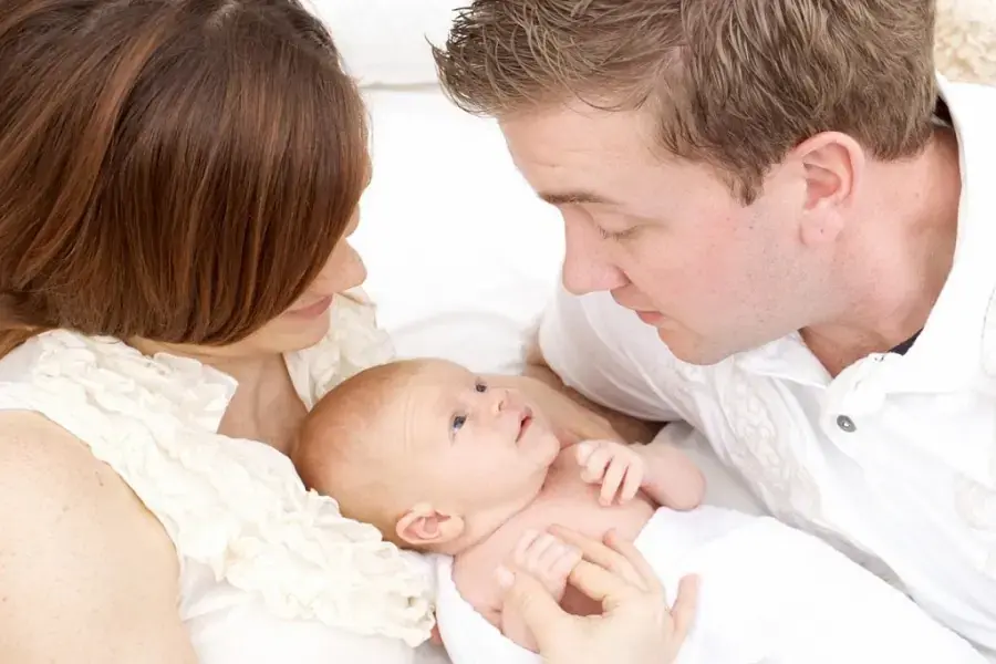 Lưu ý cho bố mẹ về cân nặng của con