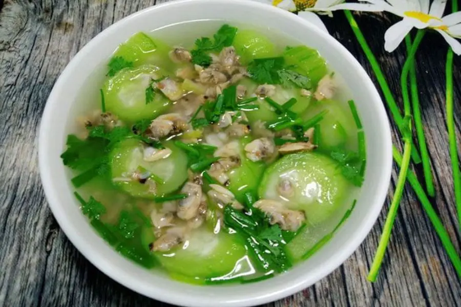 Hến có khả năng thanh nhiệt, mát gan.