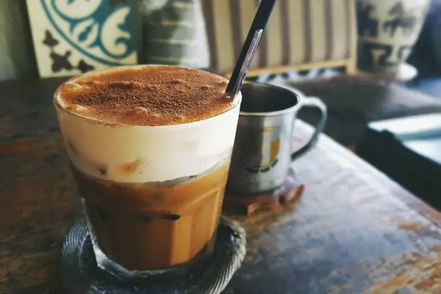 Không nên thêm kem cheese vào cà phê khi giảm cân.