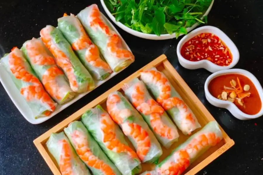 Gỏi cuốn dễ làm, không quá nhiều chất đạm.
