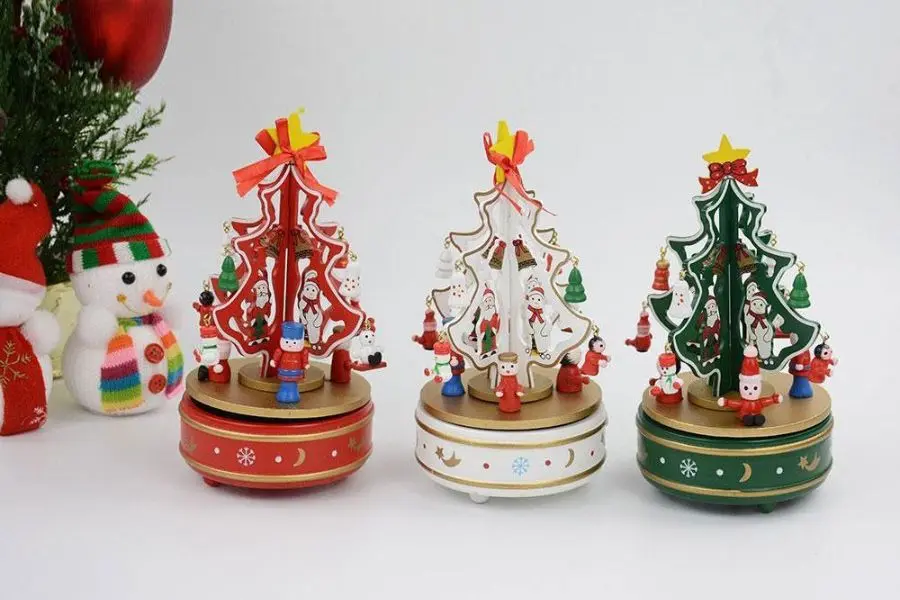 Hộp quà Giáng Sinh âm nhạc xinh xắn.