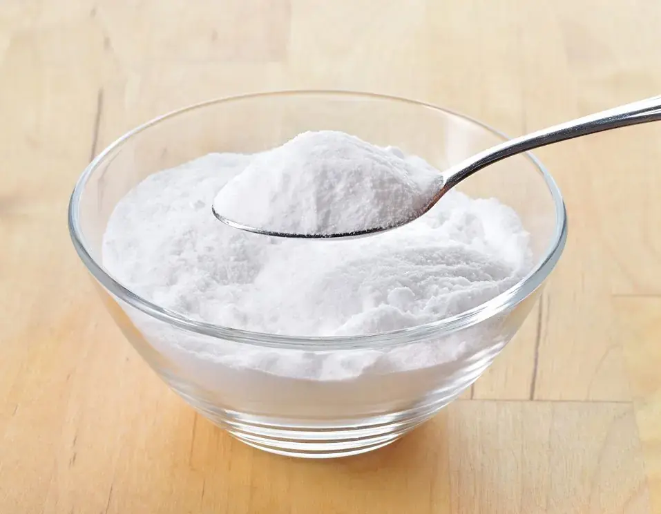 Baking soda khử mùi nước tiểu mèo ngay sau khi chúng "đi bậy" đặc biệt hiệu quả