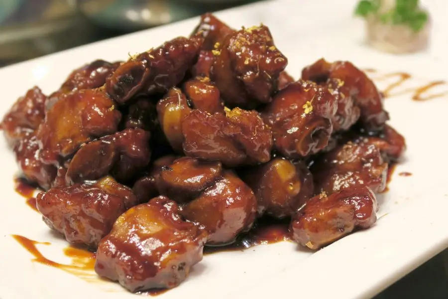 Sườn xào chua ngọt cho mâm cơm gia đình