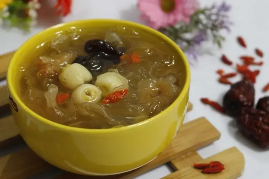 Chè nấm tuyết có công dụng bồi bổ sức khỏe