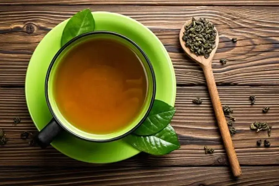 Nước trà có thể tẩy vết bẩn trên đồ gỗ hiệu quả