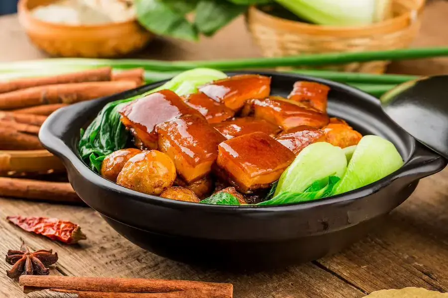 Rau quả, thịt cá giúp bé cung cấp đủ vitamin B