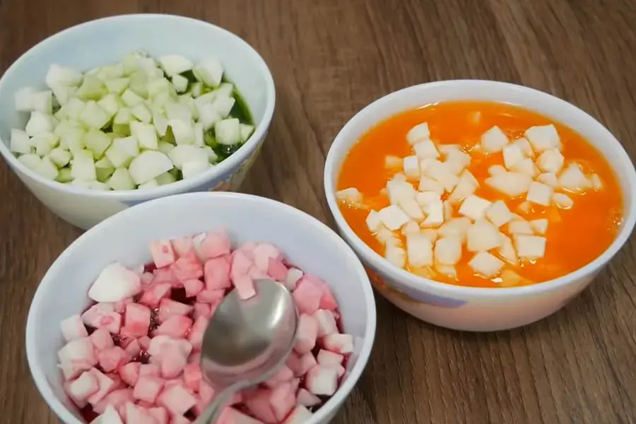 Ướp màu cho củ năng