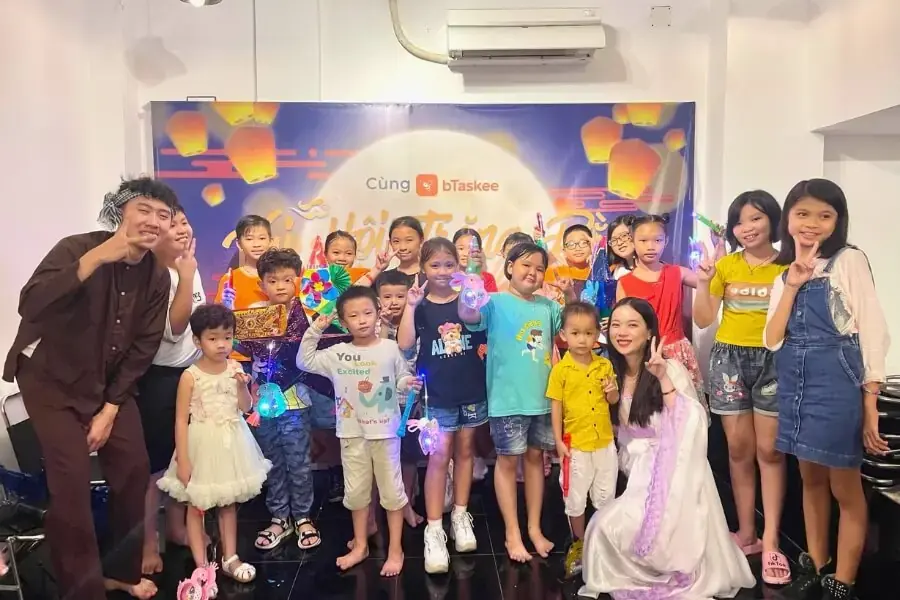 Cùng bTaskee vui hội trăng rằm.