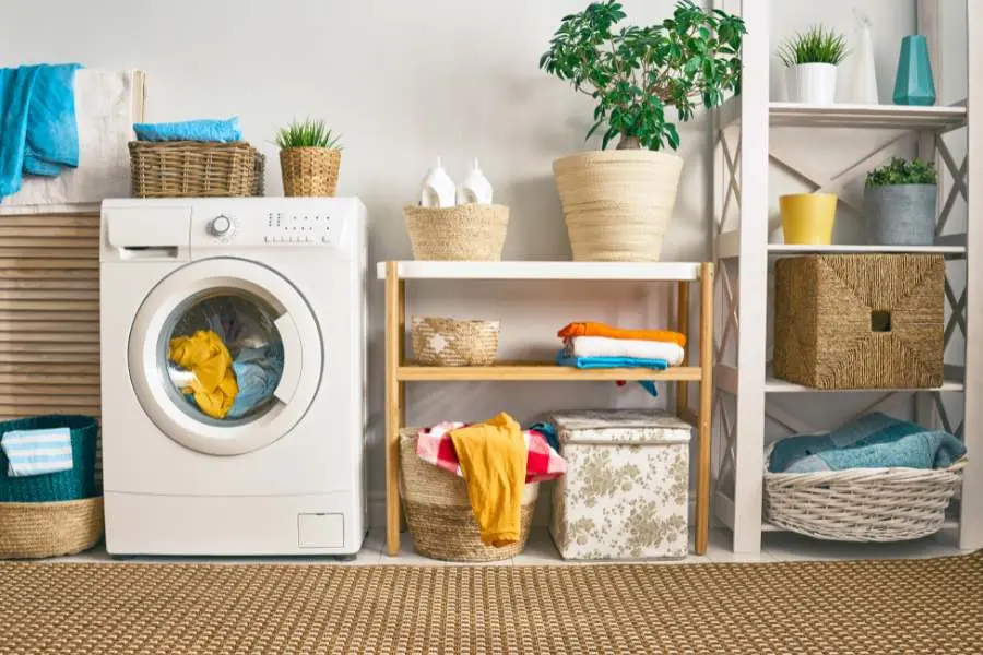 Máy giặt LG có nhiều kiểu dáng đa dạng, từ cửa ngang đến cửa trên