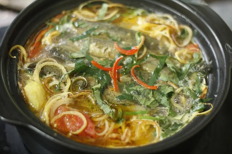 Cá chạch nấu hoa chuối là món ăn dân dã, hương vị thanh đạm, tươi mát