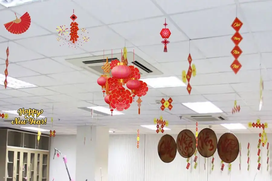 Trang trí với khung trần văn phòng tiết kiệm được không gian và mang lại không khí ngày tết.