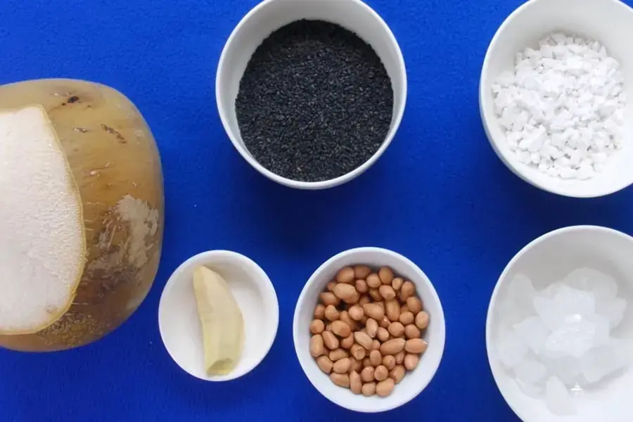 Nguyên liệu nấu chè mè đen.
