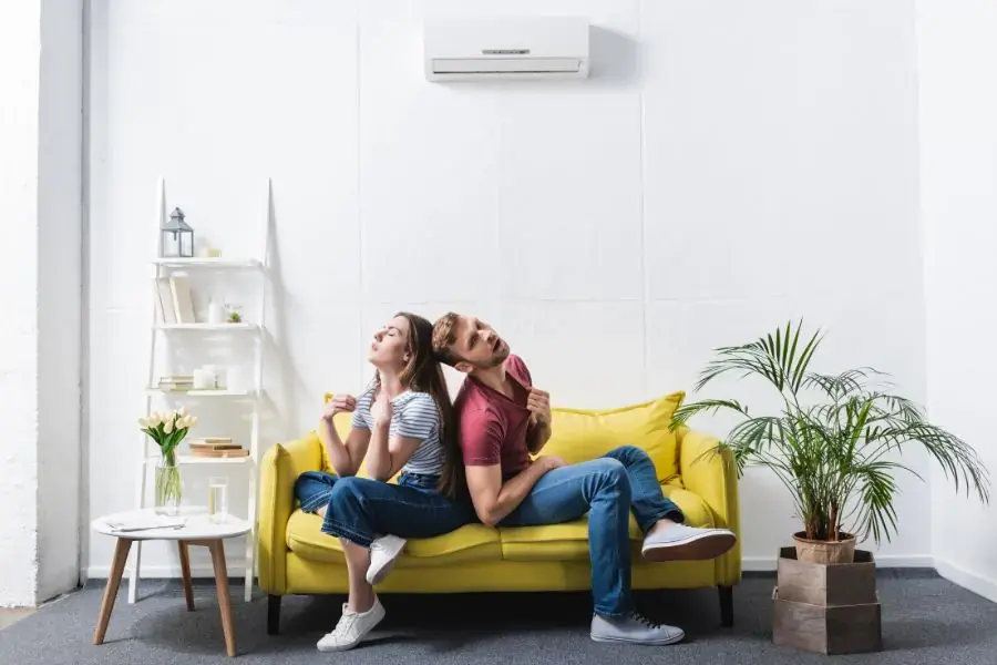 Máy lạnh không mát hoặc lạnh yếu có thể là do nghẹt van tiết lưu.