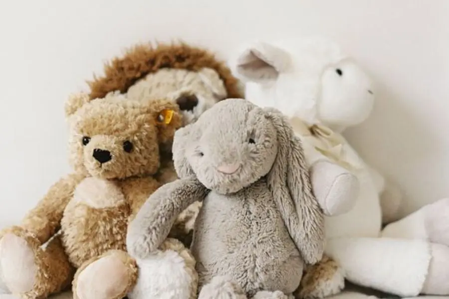 Gấu bông tượng trưng cho sự ấm áp, an toàn và che chở.