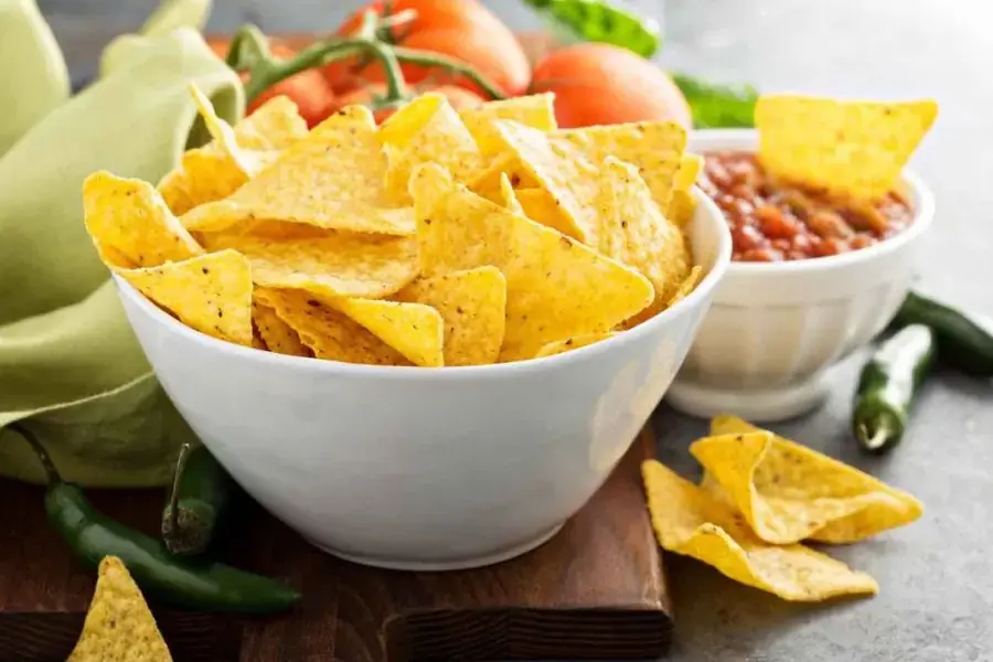 100g khoai tây chiên chứa khoảng 312 calo.