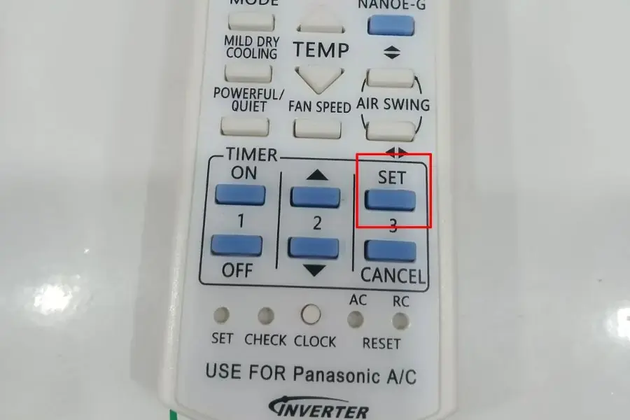 Nhấn phím “SET” để dò tìm tần số điều hòa tương thích.