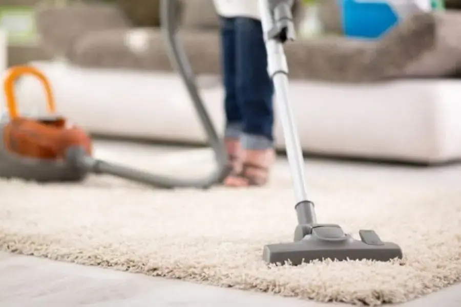 Giặt thảm lông cừu thường xuyên