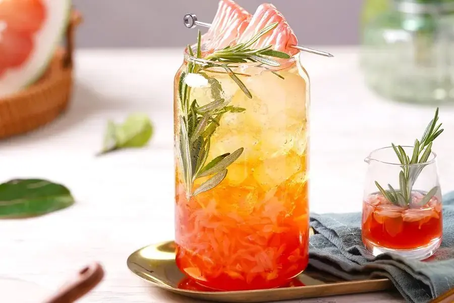 1 tách trà bưởi thơm, thanh mát hỗ trợ giảm cân hiệu quả.