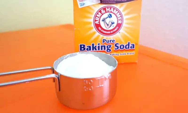 Baking Soda có nhiều công dụng trong việc tẩy rửa (hanhtinhxanhvn.com)