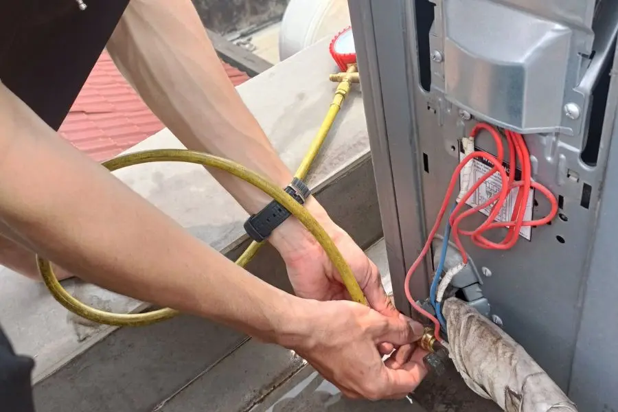 Nên thay thế bo mạch cục nóng khi bị hỏng.