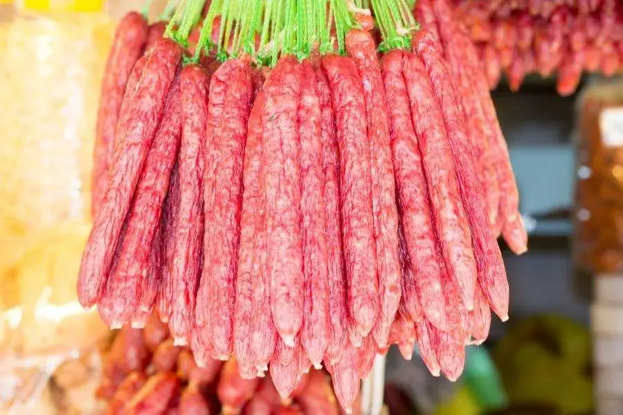 Lạp xưởng khô