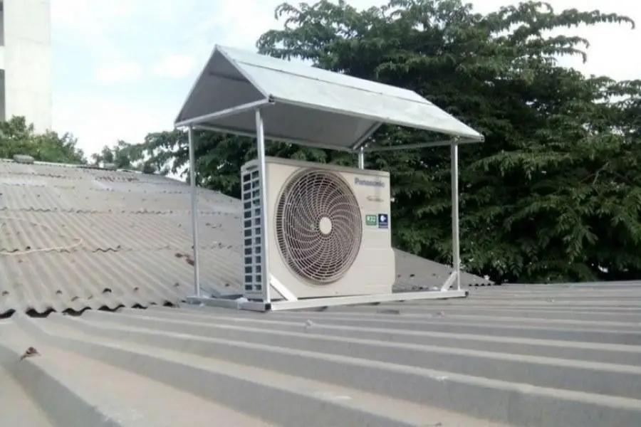 Có mái che để bảo vệ cục nóng máy lạnh