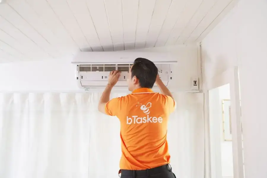 Liên hệ với trung tâm sửa chữa để được khắc phục lỗi hỏng cảm biến điều hòa.