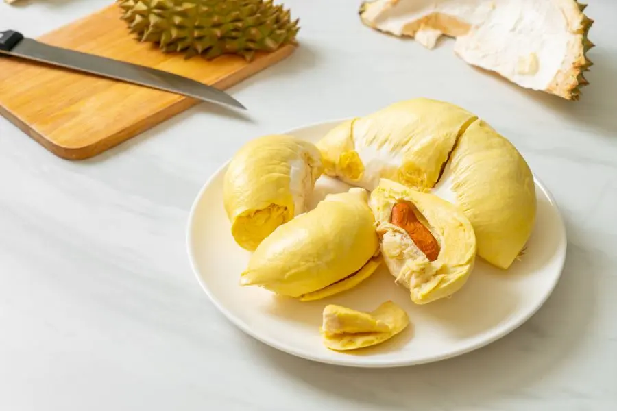 Sầu riêng là một trong những loại trái cây có hàm lượng calo cao nhất.