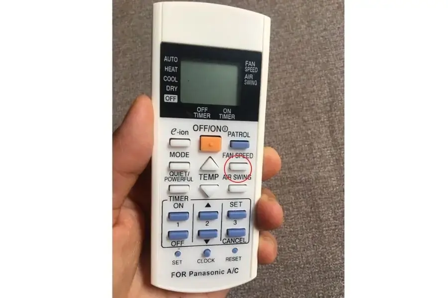 Nhấn nút FAN SPEED để lựa chọn chế độ quạt