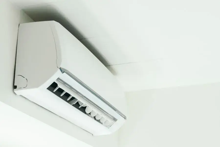 Điều hòa bật 30 độ vẫn lạnh phần lớn là do rò rỉ cảm biến nhiệt