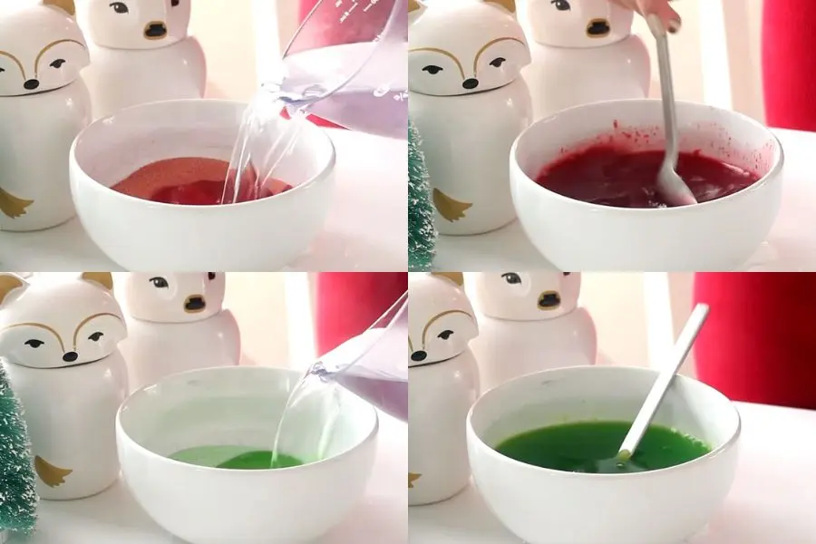 Tạo lớp kẹo dẻo từ jello xanh và đỏ.