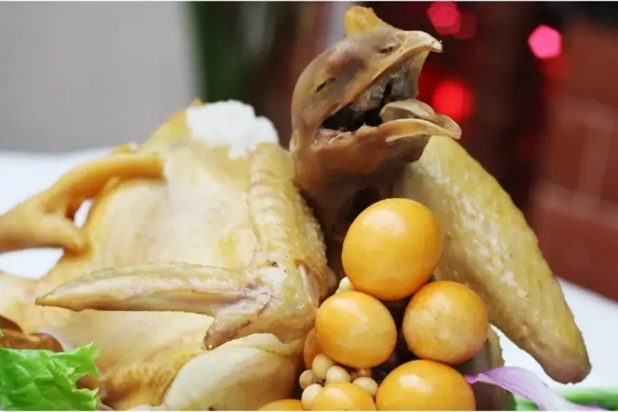 Cách làm gà cúng dáng bay đẹp mắt, đơn giản