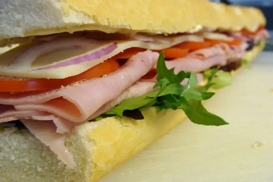 Nhanh chóng và tiện lợi với bánh mì chả
