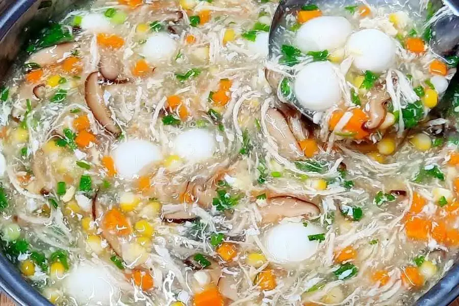 Súp gà dễ tiêu hóa, rất bổ dưỡng và cách chế biến đơn giản