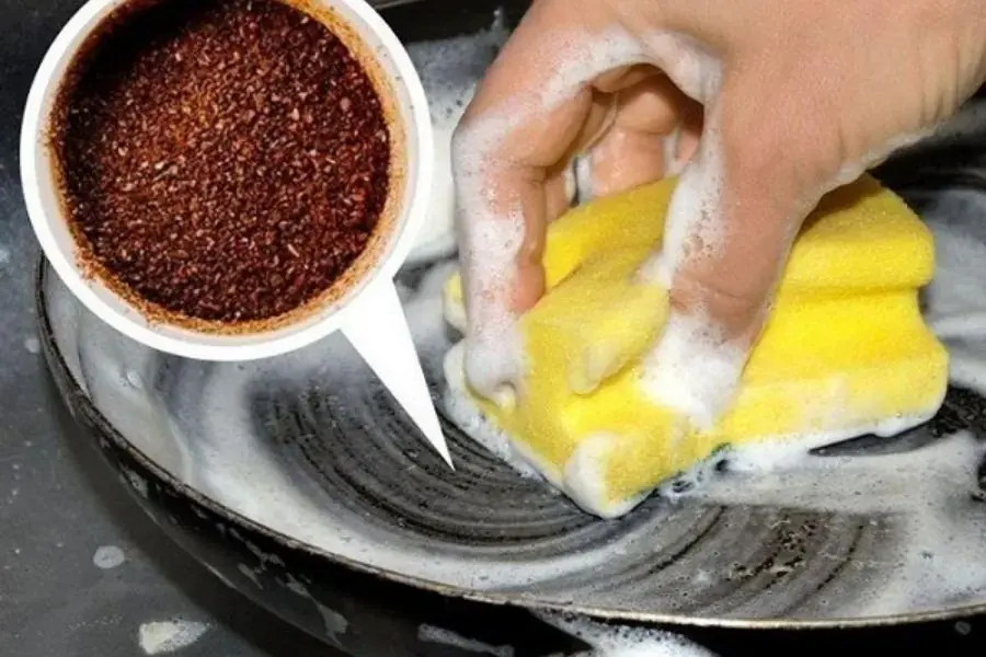 Bã cà phê làm chất tẩy rửa