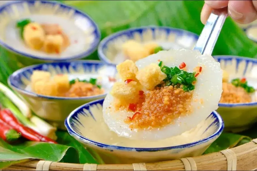 Ăn vặt quận 4 với món bánh bèo tại Nhân Quán