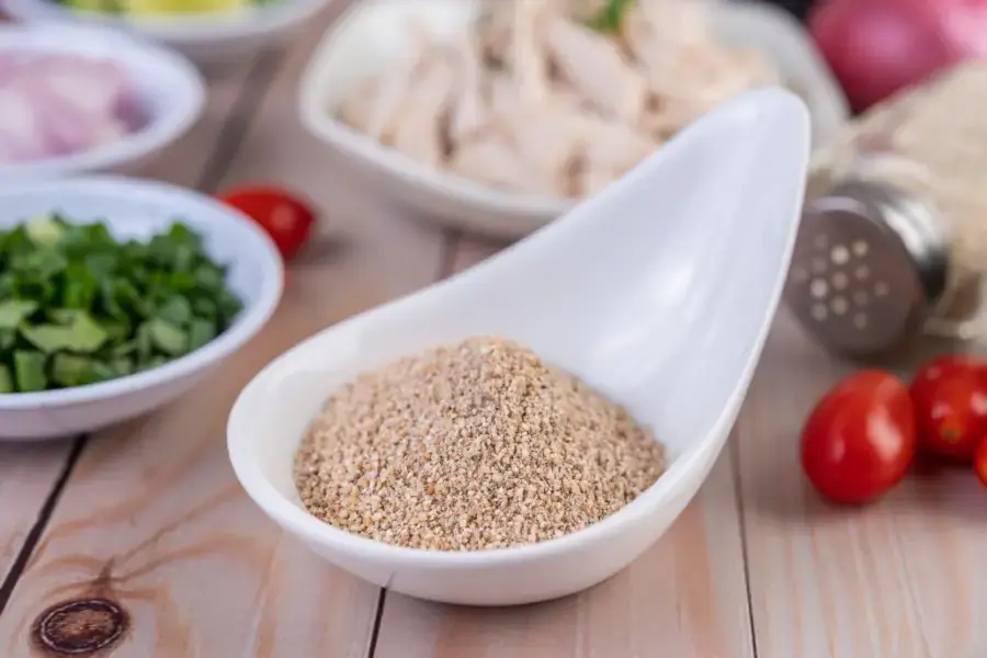 Rang mè trên chảo nóng